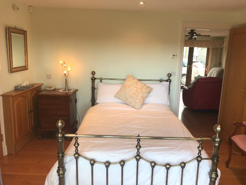 Orchard Manor Hotel Probus Екстериор снимка